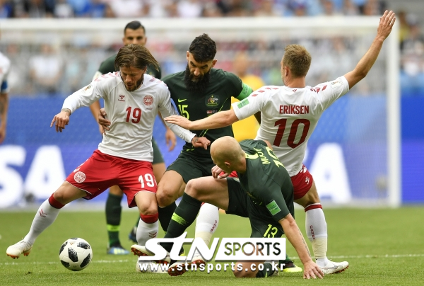 조별리그를 최하위로 마무리한 호주(사진은 2차전 모습)