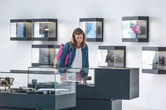 라이츠 파크를 방문하면 사진가들의 로망인 라이카 카메라의 초기부터 최신 모델들을 만날 수 있다. [사진 라이카]