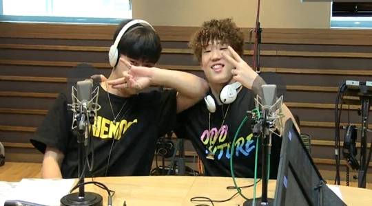 왼쪽부터 빈첸, 김하온