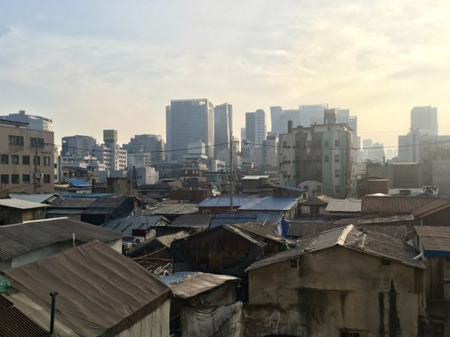 View from Green Dabang at Sewoon Plaza (Im Eun-byel / The Korea Herald)