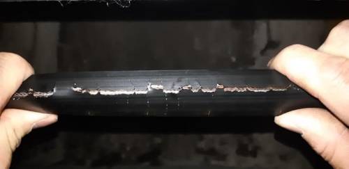 손상된 플랫벨트 모습 [독자 제공=연합뉴스]