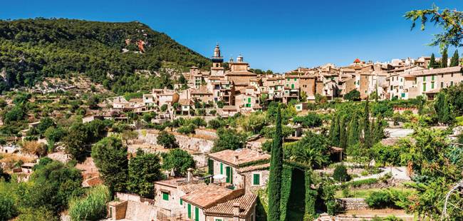 쇼팽과 그의 연인 조르주 상드가 1838~39년 머물렀던 스페인 마요르카의 발데모사 전경.