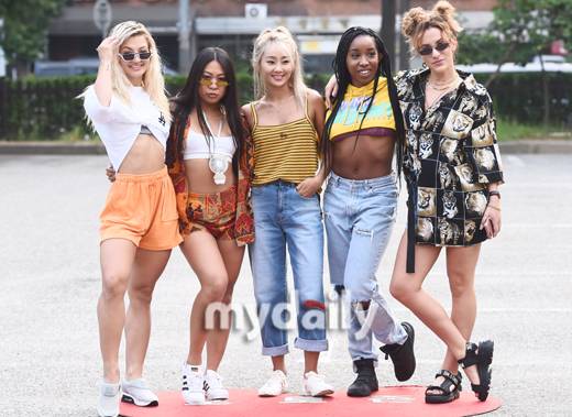 ▲ 효린 '센 언니들 다 모였네'