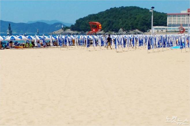 20일 넘게 이어진 기록적인 폭염에 부산 해운대해수욕장에도 피서객들의 발걸음이 급감했다. (사진=송호재 기자)