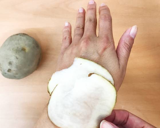 한 장씩 탄 부위에 올리기.