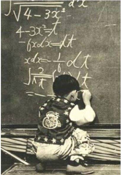 1966년 11월 일본 후지TV에 나와 대학수학교수가 내 준 일본대학 입학 수학문제를 막힘없이 풀어내고 있는 김웅용, 당시 IQ 210으로&nbsp; 측정돼 역사상 가장 높은 IQ를 지닌 인물로 기네스북에 올랐다.