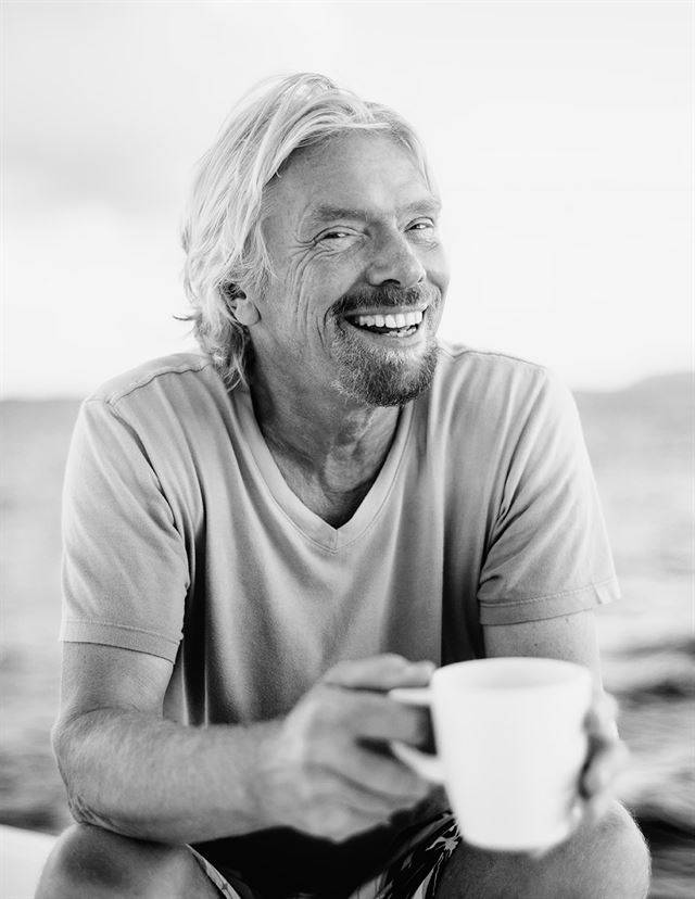 '말은 더 적게, 웃음은 더 많이.' 리처드 브랜슨 버진 그룹 회장의 좌우명 중 하나다. 버진 그룹 홈페이지