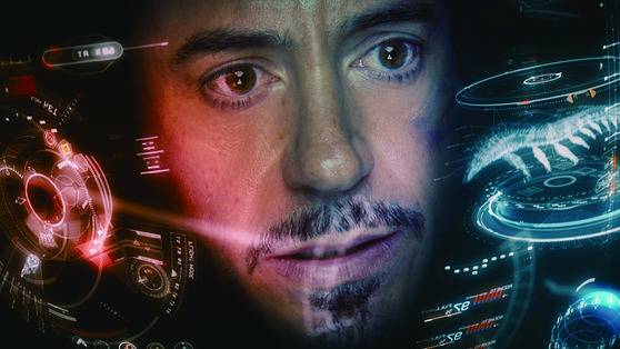 마블 영화에서 토니 스타크는 아크 원자로를 가슴에 달고 아이언맨이 된다. [영화 아이언맨]