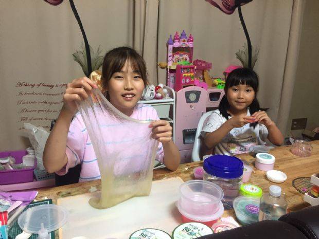 간니닌니 다이어리의 김가흔(왼쪽), 김리흔