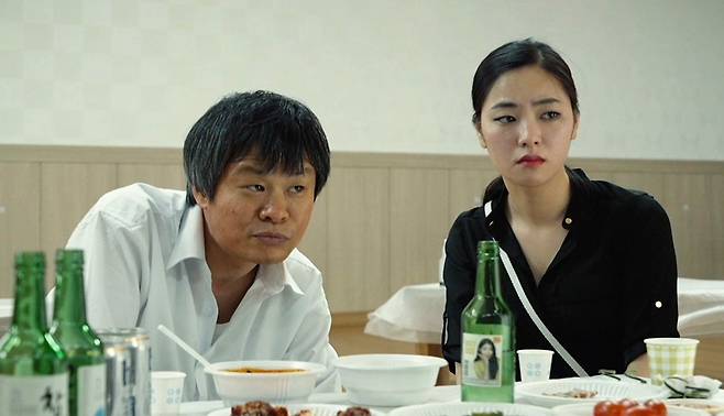 '여배우는 오늘도'의 전여빈(오른쪽)