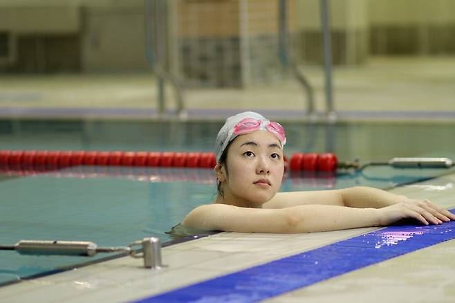 '메리 크리스마스 미스터 모'의 전여빈