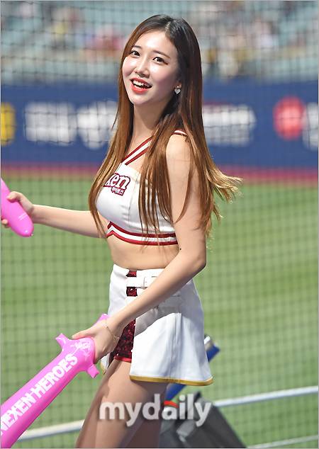 ▲ 치어리더 박한솔 '러블리 덧니 미소'