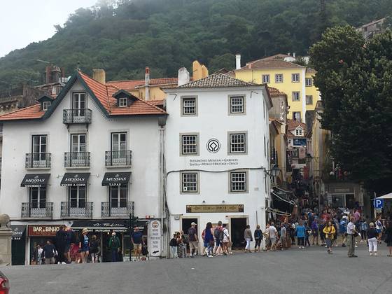 신트라 궁전이 있는 도심. 유네스코 유산으로 등록된 신트라의 곳곳을 돌아 볼 수 있는 중심지이다. [사진 박재희]