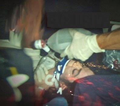 마이클 잭슨이 사망 당일인 2009년 6월 25일 구급차에 실려가고 있다.