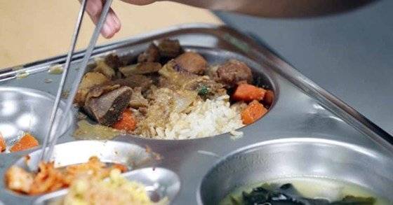 학교 급식. [연합뉴스 자료사진]