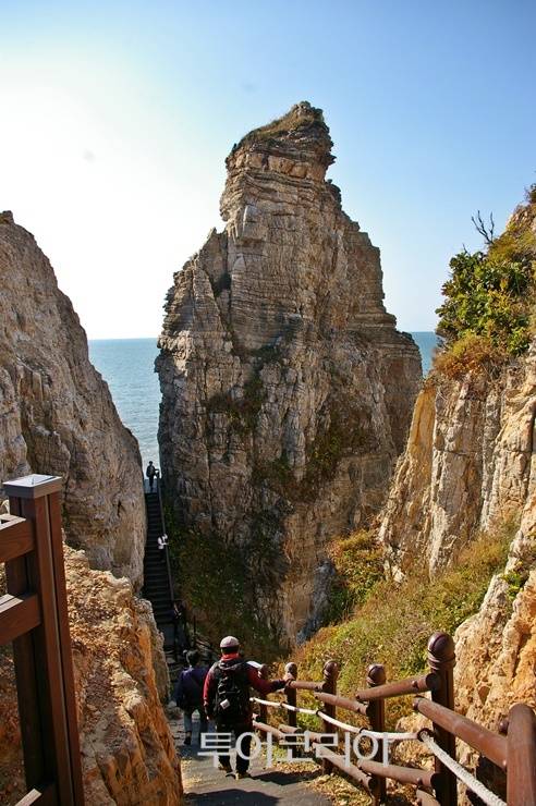 ▲ 두무비경길을 통해 만나는 두무진