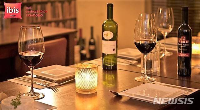 이비스 앰배서더 서울 인사동 '테이스트 레스토랑'의 '스타일리시 디너 뷔페'