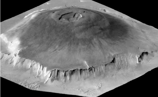 화성에 남아있는 화산인 올림푸스 산(Olympus Mons). 태양계에서 가장 큰 화산인 화성의 올림푸스 산은 에베레스트보다 3배 높습니다. NASA 제공