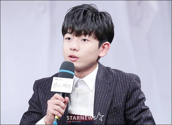 [★포토]왕석현, '오랜만에 배우로 돌아왔어요'