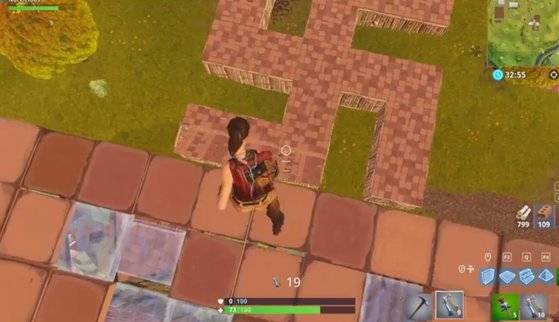 게임 포트나이트에 나치를 상징하는 하켄크로이츠 문양이 포함돼 있다. [포트나이트 캡쳐]