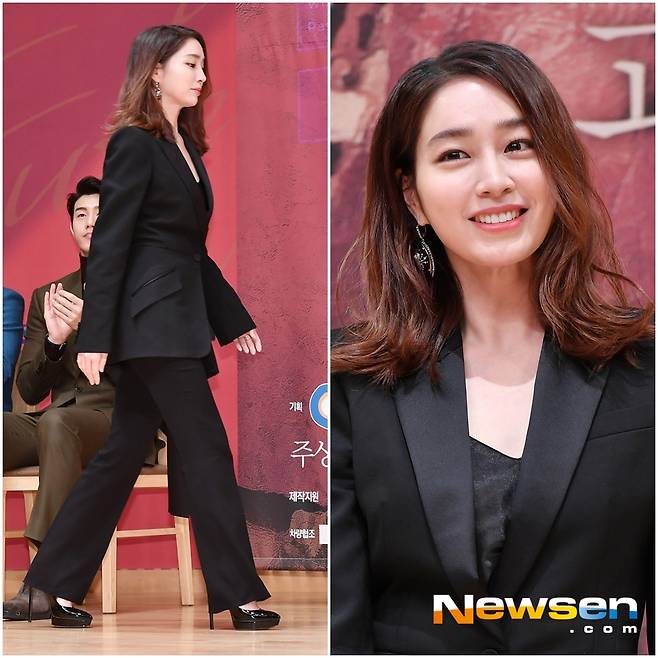 ‘우아한 블랙’