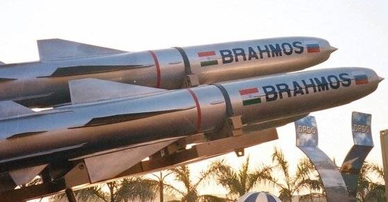 인도가 러시아와 공동개발한 브라보스 초음속 대함미사일 [사진 brahmos.com]