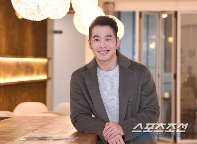 배우 김재원이 21일 서울 논현동 한 카페에서 인터뷰에 앞서 포즈를 취하고 있다. 김재원은 최근 종영한 OCN 수목드라마 '신의 퀴즈 리부트'에서 열연을 펼쳤다. 송정헌 기자 songs@sportschosun.com/2019.01.21/