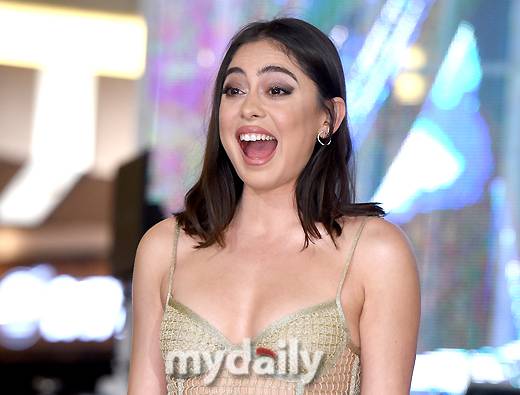 ▲ '韓 팬들 환대에 깜짝 놀란 로사 살라자르'