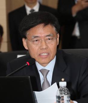 최교일 한국당 의원(사진=연합뉴스)