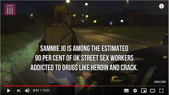 BBC에 따르면 영국 성매매 여성의 90% 이상이 헤로인과 같은 마약에 중독된 것으로 나타났다. 영국에선 성매매가 합법이지만 여성들은 여전히 폭력과 마약에 노출돼있다. [사진 BBC]