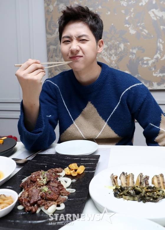 스타뉴스와 입대 전 마지막 인터뷰를 가진 B1A4 신우 /사진=김휘선 기자