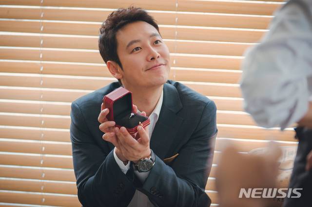 김동욱