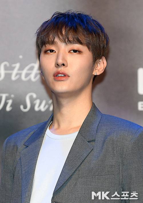 윤지성, 그윽한 눈길