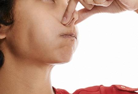 식사량을 줄이는 다이어트를 하면 몸이 포도당 대신 지방에서 분해된 케톤체를 에너지원으로 사용하면서 입 냄새가 날 수 있다./사진=클립아트코리아