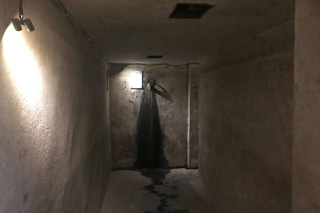 메트로폴 호텔 지하의 벙커 내부. [로이터= 연합뉴스]