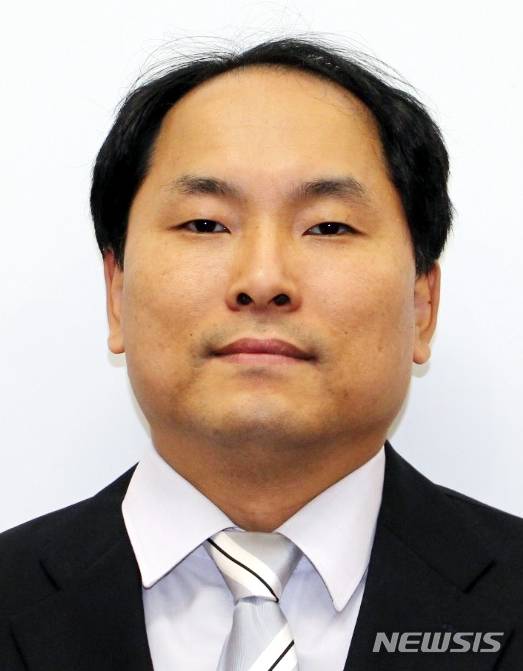 【광주=뉴시스】광주시소방안전본부는 김홍모(46) 소방장. 2019.02.27 (사진=광주시 제공) mdhnews@newsis.com