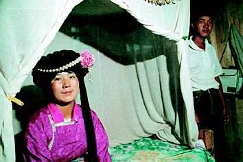 중국에는 모계사회를 1500여년간 유지하고 있는 '모쒀족'이 있다. 사진은 백지순씨 사진전 '아시아의 모계사회' - 중국 윈난성 모쒀족. [중앙포토]