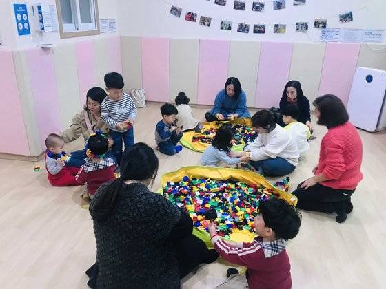 포천시가 만 3~5세를 대상으로 실시하는 ‘감성 상상 창의 융합에이트 블록놀이’. [사진 포천시]