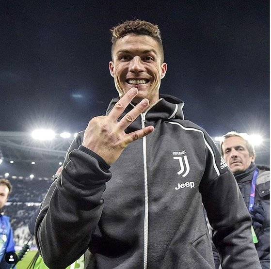 경기 전 가족에게 3골을 넣겠다는 약속을 지킨 호날두. [유벤투스 인스타그램]