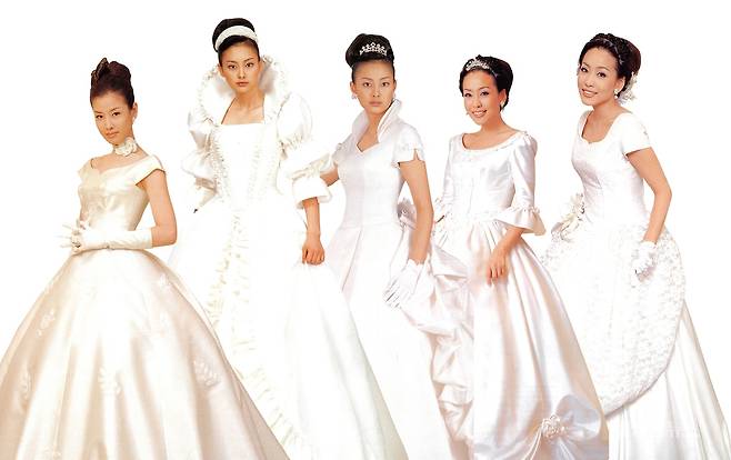 사진 : 월간 웨딩21 창간 20주년, 웨딩드레스 변천사 '90년대(1990-1999)'