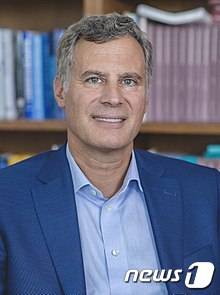 앨런 크루거(출처=위키피디아) © 뉴스1