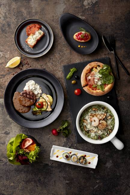 An ensemble dinner at the grill restaurant Nyx / Paradise Hotel Busan