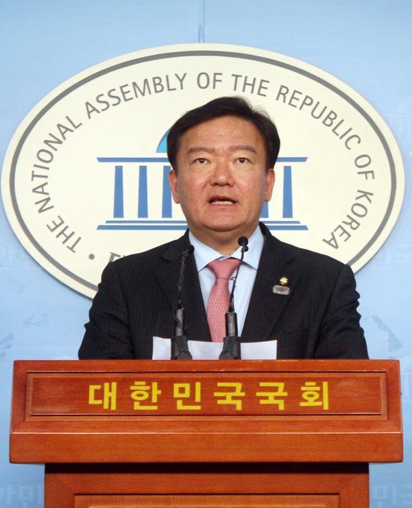 자유한국당 민경욱 대변인. /민경욱 의원 페이스북