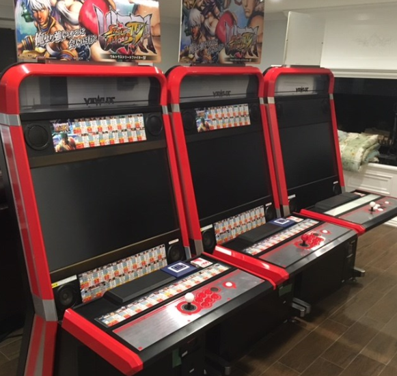 (일본 오락실에서 볼 수 있는 뷰릭스 게임 캐비넷)