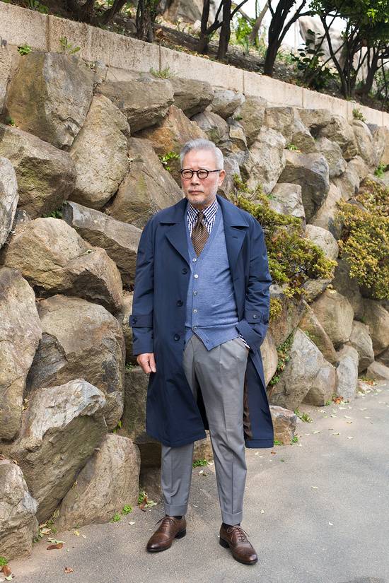 ‘남포동 꽃할배’ 여용기씨. 사진 에르디토 제공