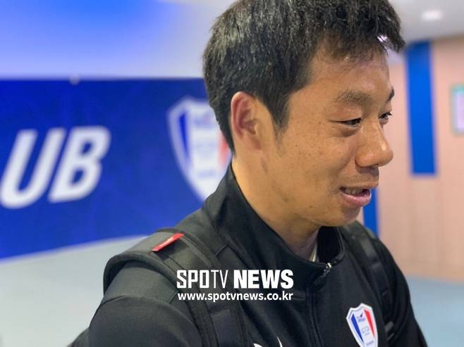 ▲ 인터뷰하는 염기훈 ⓒ한준 기자
