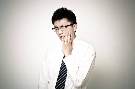 우리가 몸의 웬만한 통증은 참는다 쳐도 치아가 아픈 통증은 상당히 참기 힘들다. [사진 pakutaso.com]