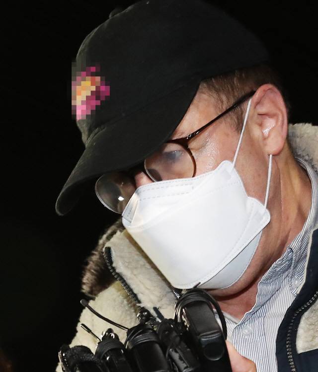 마약 혐의로 체포된 로버트 할리가 수원남부경찰서 유치장으로 입감되고 있다. 사진=연합뉴스