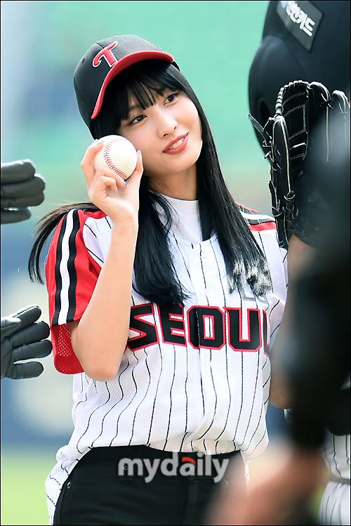 ▲ 트와이스 모모 '통통한 볼살'