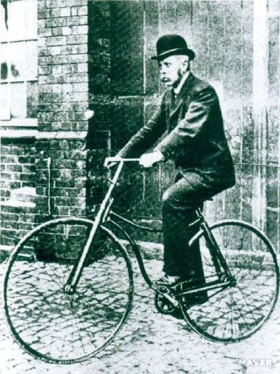 누구나 쉽게 타고 내릴 수 있는 세이프티 자전거. [블로그 캡처]